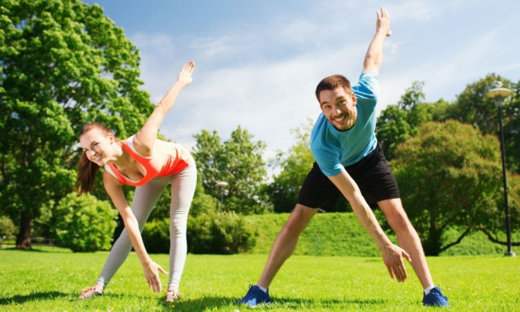 麻将里进攻和防守怎么选（麻将中攻守如何抉择）